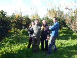 TN_SAM_4977_gruppo di raccoglitori.JPG